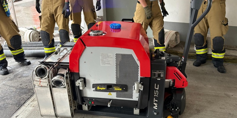 FW Stuttgart: Tiefgarage eines Wohn- und Geschäftshaus überflutet - Foto: presseportal.de