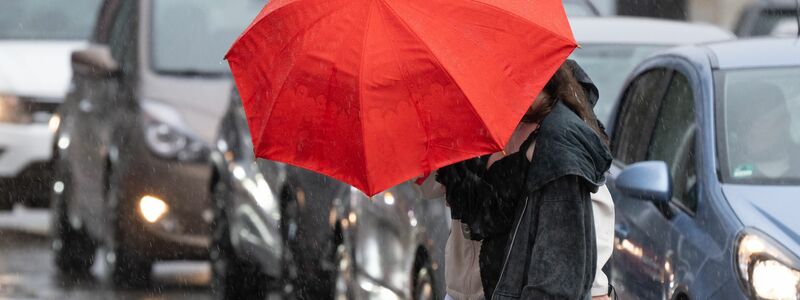Auch in Sachsen gab es starke Regenfälle. (Archivfoto) - Foto: Sebastian Kahnert/dpa
