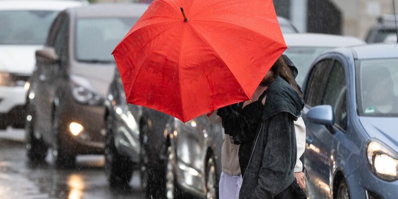 Regen, Regen, Regen: Der Juli war überdurchschnittlich nass. (Symbolfoto) - Foto: Sebastian Kahnert/dpa
