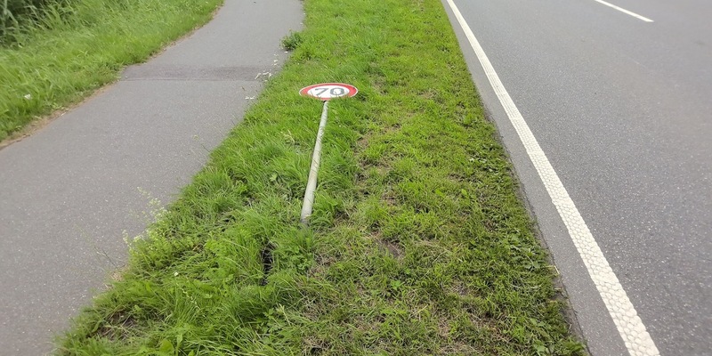POL-IZ: 250730.2 Dingen: Verkehrszeichen beschädigt Zeugen gesucht! - Foto: presseportal.de