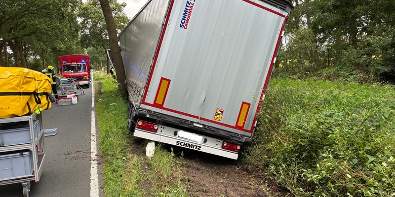 POL-CUX: Vollsperrung L128 nach Verkehrsunfall - Foto: presseportal.de