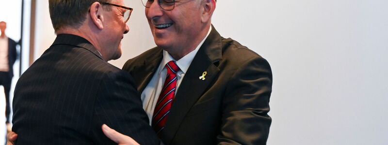 Werden sich in Tel Aviv wiedersehen: die Außenminister Deutschlands und Israels, Johann Wadephul und Gideon Saar. (Archivbild) - Foto: Katharina Kausche/dpa