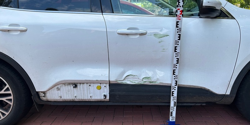 POL-STD: Ford Kuga gerammt und geflüchtet - Polizei sucht Verursacher und Zeugen, Kupferdiebe in Fredenbeck - Foto: presseportal.de