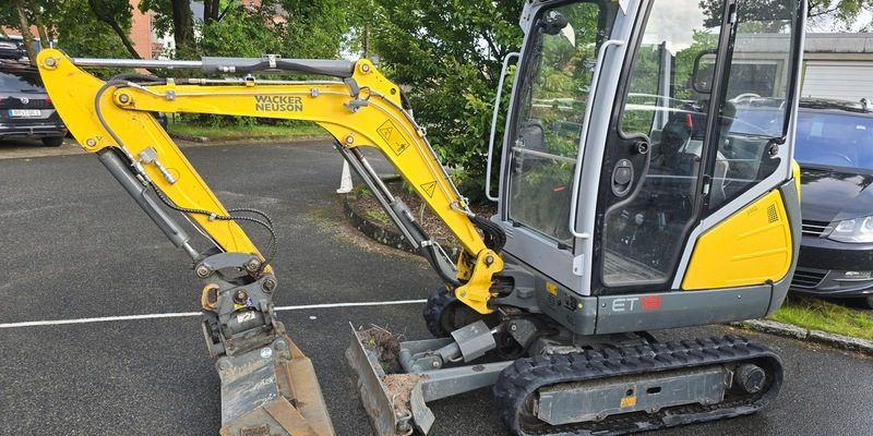 POL-STD: Mutmaßliche Baggerdiebe vorläufig festgenommen - Foto: presseportal.de