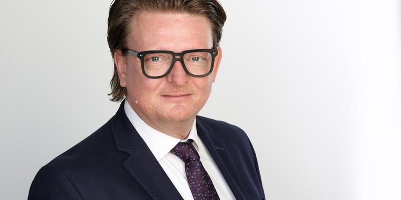 Hiscox KI-Umfrage 2025: Entscheider nutzen Künstliche Intelligenz intensiv und treiben Innovation voran - rechtliche Risiken aber unterschätzt - Foto: presseportal.de