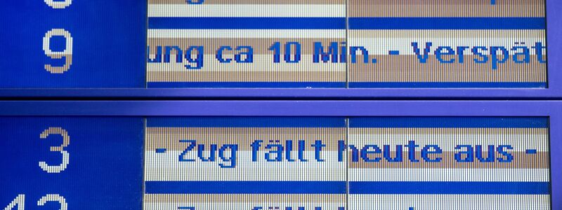 Zwischen Düsseldorf und Duisburg macht ein defektes Stellwerk Probleme. (Symbolbild) - Foto: Christoph Reichwein/dpa
