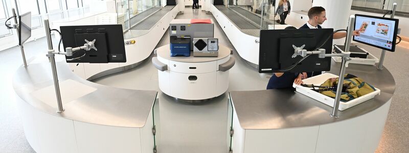 Dank neuer Handgepäckscanner könnten die Flüssigkeitsregeln fürs Flugzeug-Handgepäck bald Geschichte sein. (Archivbild) - Foto: Angelika Warmuth/dpa