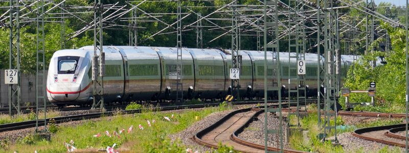 Die Bahn hat den Startschuss für die Generalsanierung der Bahnstrecke Hamburg - Berlin gegeben. - Foto: Soeren Stache/dpa