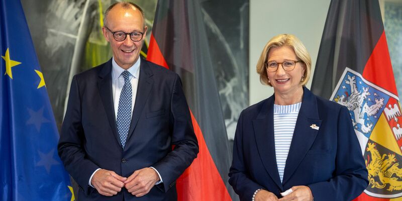 Das Saarland ist das dritte Bundesland, dass Merz bei seinen Länderreisen besucht - Foto: Harald Tittel/dpa