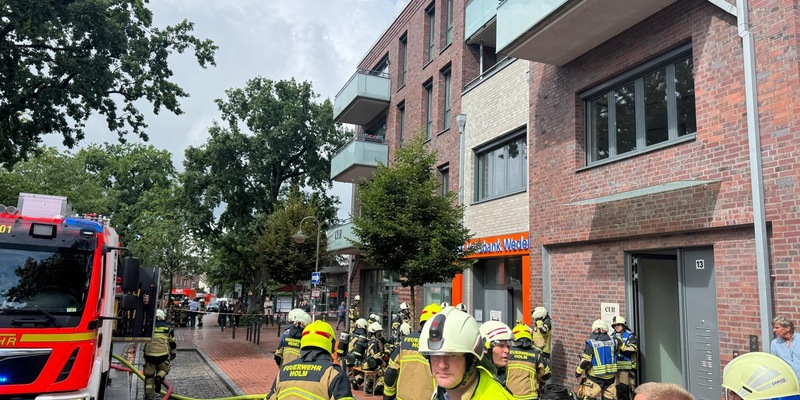 FW-PI: Wedel: Kellerbrand sorgt für starke Rauchentwicklung in Wohn- und Geschäftshaus - Foto: presseportal.de