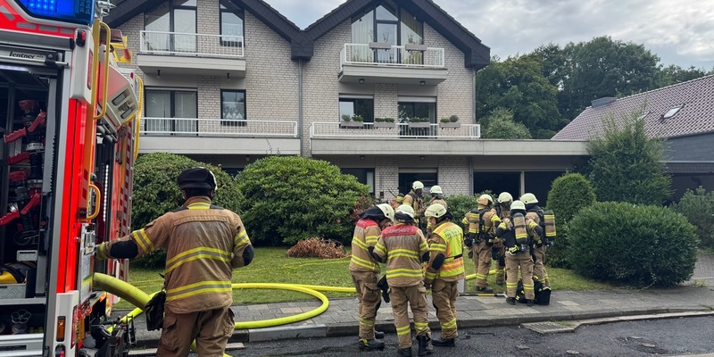 FW-GL: Küchenbrand in Einfamilienhaus - Verzögerte Anfahrt durch Falschparker - Foto: presseportal.de