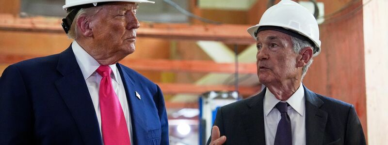 US-Präsident Trump ist Notenbank-Chef Powell schon länger ein Dorn im Auge. (Archivbild) - Foto: Julia Demaree Nikhinson/AP/dpa