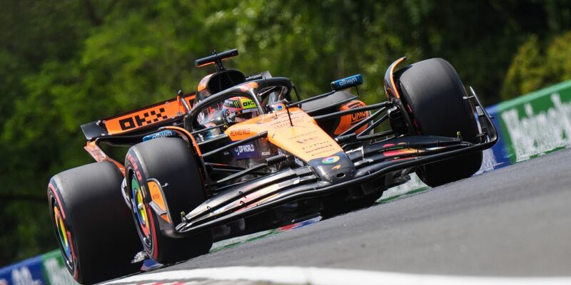 Charles Leclerc startet in Ungarn von der Pole Position. - Foto: Bradley Collyer/PA Wire/dpa