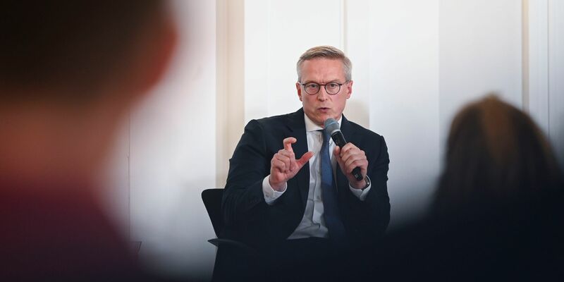 «Wenn ein Anbieter eine solche Technologie bereitstellt, sollten wir in sie investieren», sagt Karsten Wildberger. (Archivbild)  - Foto: Katharina Kausche/dpa