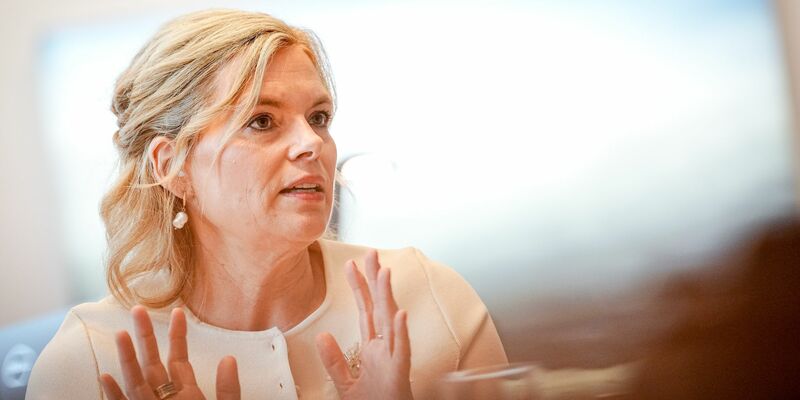 Bundestagspräsidentin Julia Klöckner kritisiert eine Entwertung der Erststimme. - Foto: Kay Nietfeld/dpa