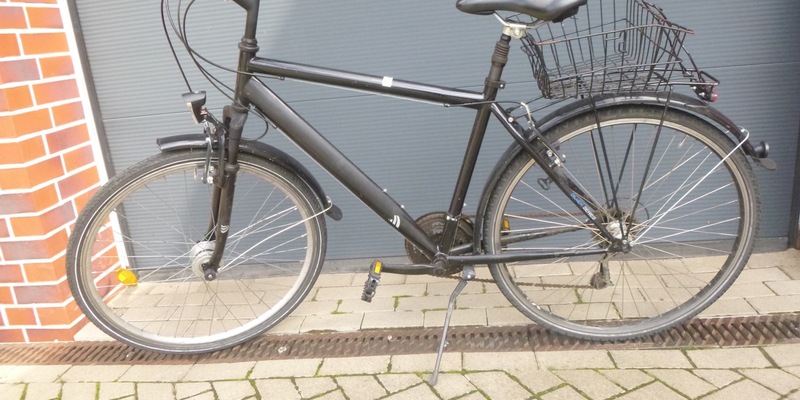 POL-LG: ++ Betrunkener Mann entwendet E-Scooter - Alarmanlage löst aus ++ Erkennt jemand das Fahrrad? ++ PKW brennt - Ermittlungen laufen ++ Mann fährt auf Verkehrsinsel und flüchtet ++ - Foto: presseportal.de