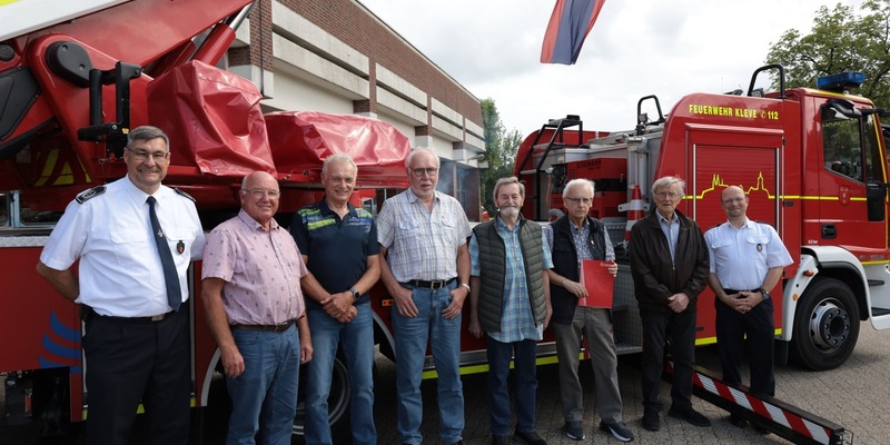 FW-KLE: Ehrung langjähriger Mitglieder beim Treffen der Ehrenabteilungen in Kleve - Foto: presseportal.de