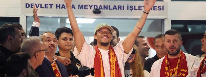 Leroy Sané ist einer der hochkarätigen Neuzugänge von Galatasaray Istanbul - Foto: Murat Akbas/dpa