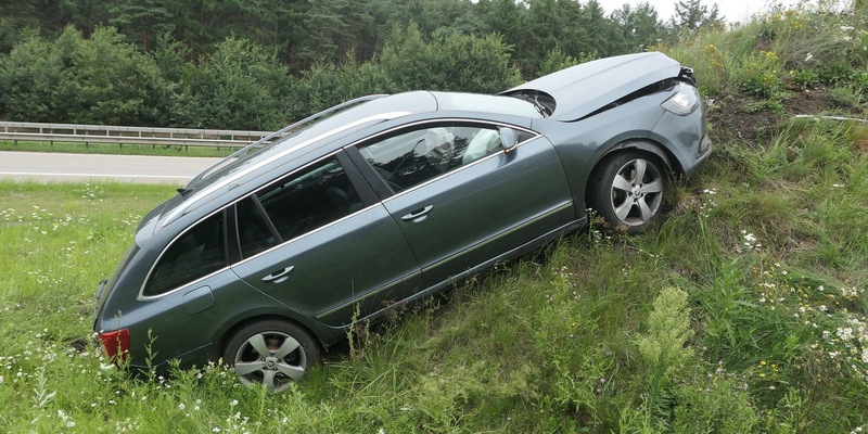 POL-DEL: Autobahnpolizei Ahlhorn: Während der Fahrt eingeschlafen und in Großenkneten von der Autobahn 1 abgekommen - Foto: presseportal.de