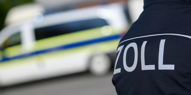 Die Finanzkontrolle Schwarzarbeit soll schlagkräftiger gegen schwere Wirtschaftskriminalität und organisierte Kriminalität vorgehen können. (Symbolbild) - Foto: Julian Stratenschulte/dpa