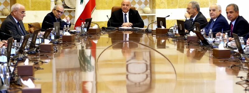 Im Libanon wird über eine Entwaffnung der Hisbollah-Miliz debattiert.   - Foto: -/Pressebüro der libanesischen Präsidentschaft/AP/dpa