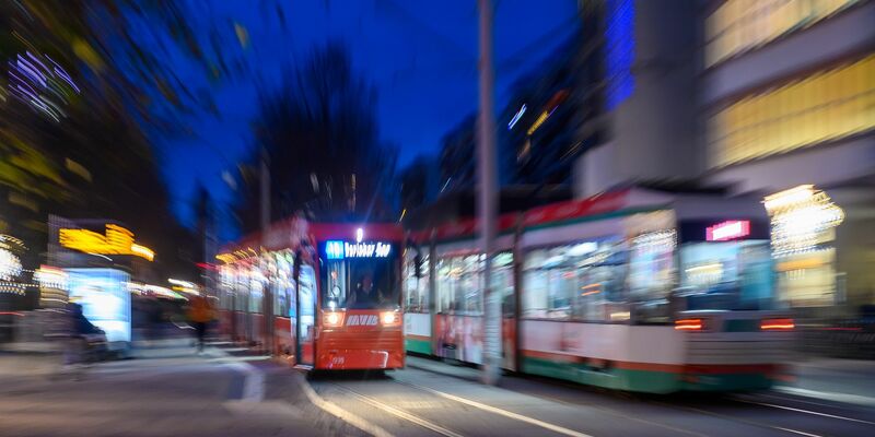 Wie wird das Deutschlandticket 2026 finanziert? (Archivbild) - Foto: Klaus-Dietmar Gabbert/dpa