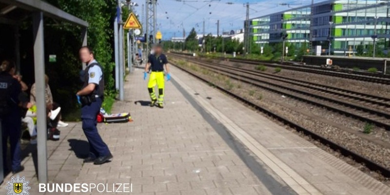 Bundespolizeidirektion München: Personenunfall am Heimeranplatz - 82-Jährige leicht verletzt - Foto: presseportal.de
