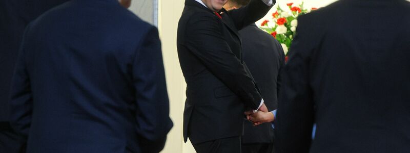 Polens neuer Präsident Karol Nawrocki hat den Amtseid abgelegt. (Foto aktuell) - Foto: Rafal Guz/PAP/dpa