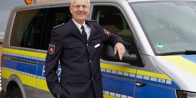 POL-ROW: ++ Wechsel an der Spitze der Polizei im Landkreis Rotenburg (Wümme) - Dieter Klingforth übernimmt Leitung der Polizeiinspektion ++ - Foto: presseportal.de