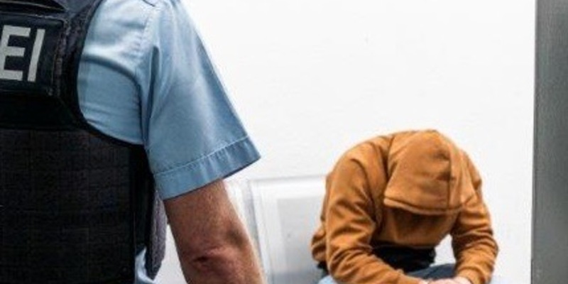 BPOL NRW: 100 Tage Gefängnis statt südlicher Sonne - Foto: presseportal.de