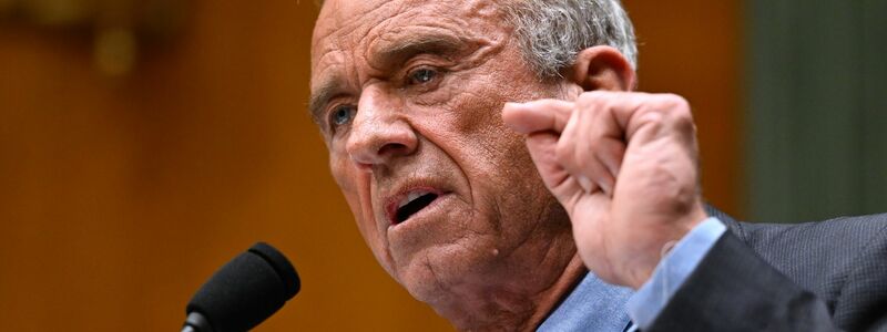 US-Gesundheitsminister Robert F. Kennedy Jr. streicht Geld für die Entwicklung von mRNA-Impfstoffen. - Foto: John McDonnell/AP/dpa