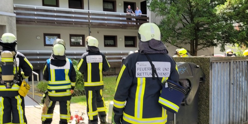 FW-BO: Feuer mit Menschenleben in Gefahr in Bochum-Wiemelhausen - Foto: presseportal.de