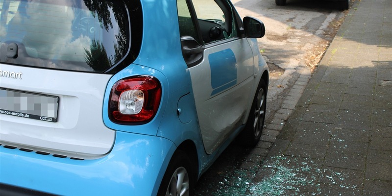 POL-RBK: Bergisch Gladbach - Unbekannte schlagen Fensterscheiben zweier Fahrzeuge im Bergisch Gladbacher Stadtgebiet ein - Foto: presseportal.de