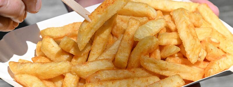Drei Portionen Pommes pro Woche erhöhen das Risiko von Diabetes einer Studie zufolge um 20 Prozent. - Foto: Bernd Weißbrod/dpa