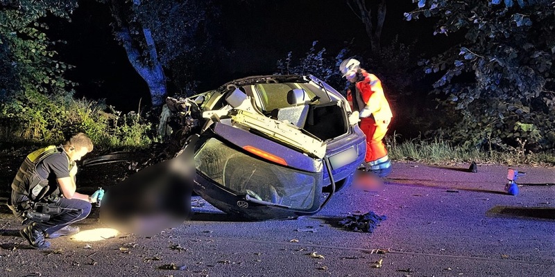 POL-NE: 18-Jähriger verstirbt bei Verkehrsunfall, 15-Jähriger in Lebensgefahr - Foto: presseportal.de