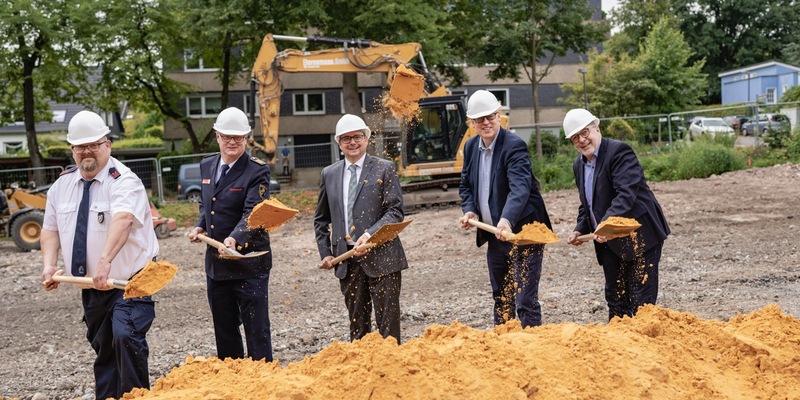 FW-E: Neubau der Feuerwache Werden/Heidhausen startet mit symbolischem Spatenstich - Foto: presseportal.de