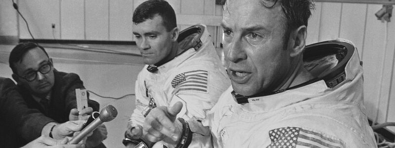 Lovell war Kopf der Crew des Fluges von Apollo 13, der 1970 nach einem technischen Defekt beinahe in einer Katastrophe endete. (Archivbild) - Foto: Anonymous/AP/dpa