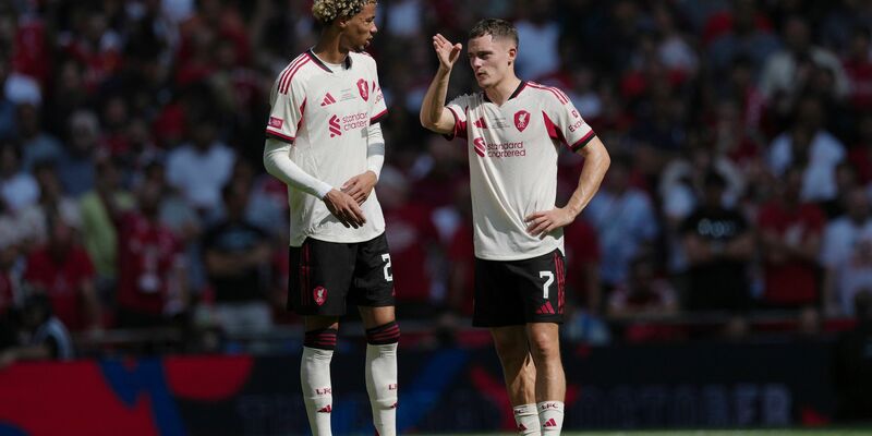 Traf bereits nach vier Minuten: Hugo Ekitiké - Foto: Dave Shopland/AP/dpa