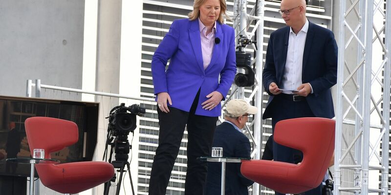 Bas beim Sommerinterview der ARD. - Foto: Paul Zinken/dpa