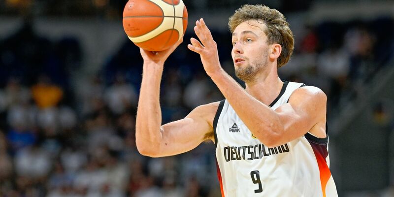 Bundestrainer Alex Mumbru sah auch im zweiten EM-Test viel Positives. - Foto: Uwe Anspach/dpa