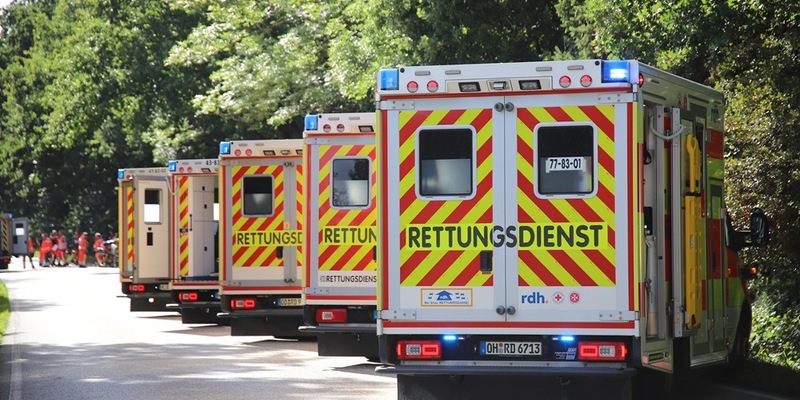 FW-SE: Schwerer Verkehrsunfall mit 12 Verletzten - Foto: presseportal.de