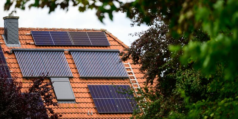 Wirtschaftsministerin Reiche hatte die Förderung von Ökostrom aus privaten Photovoltaikanlagen zuletzt infrage gestellt. - Foto: Philipp Schulze/dpa
