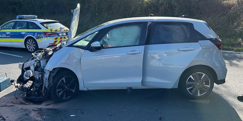 POL-PIROK: Schwerer Verkehrsunfall - Biker tödlich verletzt - Autofahrer leicht verletzt - Foto: presseportal.de