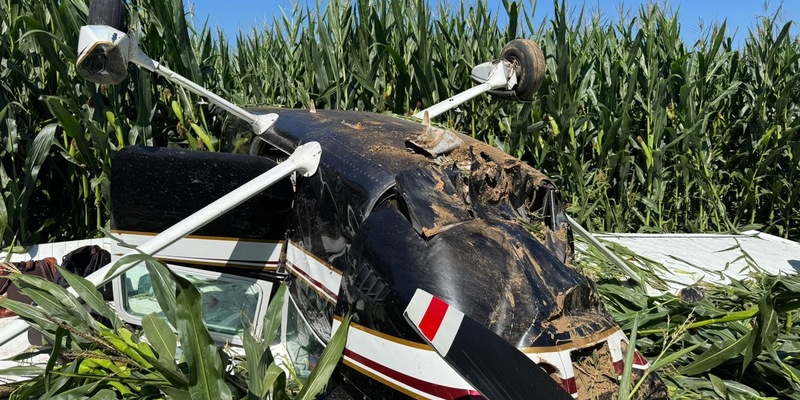 FW-Lohmar: Abgestürztes Kleinflugzeug in Lohmar-Algert - Foto: presseportal.de