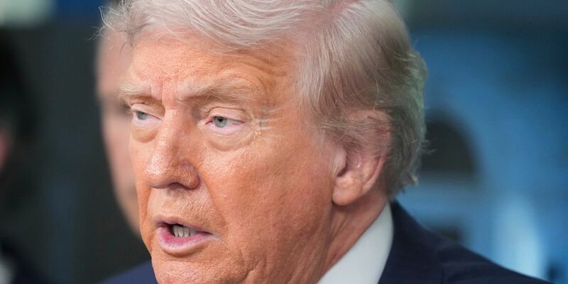 US-Präsident Trump will doch keine Zölle auf Gold erheben. - Foto: Mark Schiefelbein/AP/dpa