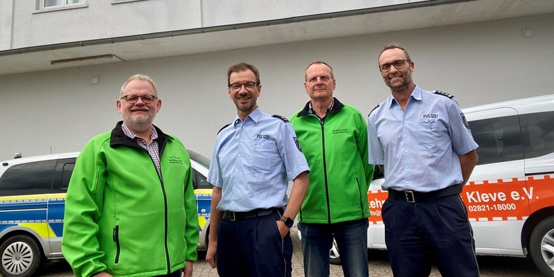 POL-KLE: Verkehrswacht Kreis Kleve e.V. und Kreispolizeibehörde Kleve im Gespräch - Foto: presseportal.de
