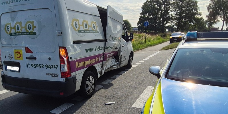 FW Südheide: Verkehrsunfall mit drei beteiligten Fahrzeugen - Foto: presseportal.de