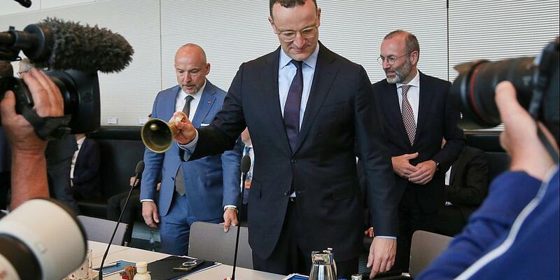 Alexander Hoffmann, Jens Spahn, Manfred Weber (Archiv) - Foto: über dts Nachrichtenagentur