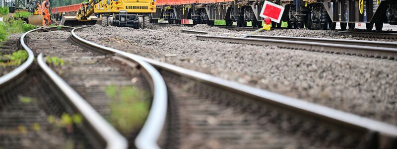 Die Generalsanierung wichtiger Strecken dauert noch Jahre. - Foto: Sebastian Christoph Gollnow/dpa
