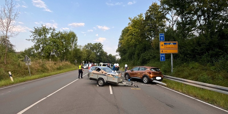 POL-GM: Zwei Verletzte nach Auffahrunfall - Foto: presseportal.de